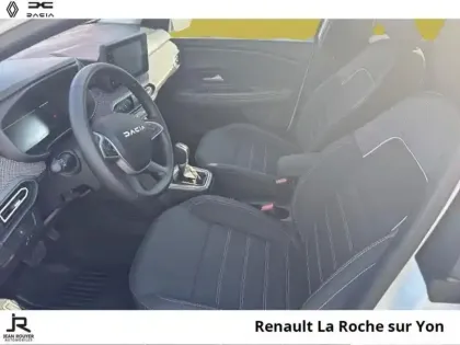 Photo 2 Dacia Jogger  1.6 hybrid 140ch Expression 5 places