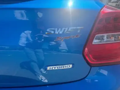 Photo 7 Suzuki Swift  1.4 Boosterjet Hybrid 129ch Sport