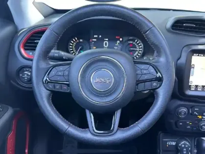Photo 11 Jeep Renegade  1.3 Turbo T4 240ch 4xe Trailhawk AT6