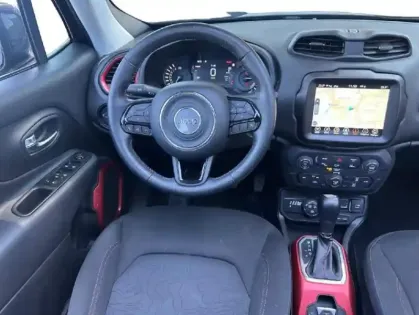 Photo 7 Jeep Renegade  1.3 Turbo T4 240ch 4xe Trailhawk AT6