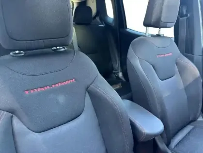 Photo 14 Jeep Renegade  1.3 Turbo T4 240ch 4xe Trailhawk AT6