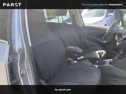 Photo 26 Peugeot 208 1.2 PureTech 110ch Tech Edition S&S 5p