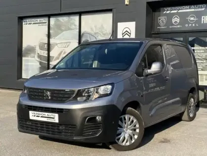 Photo Peugeot Partner Asphalt