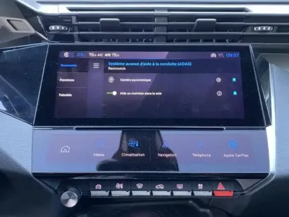 Photo 16 Peugeot 308 III PHEV 225 E-EAT8 GT