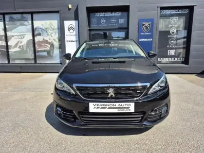 Photo 28 Peugeot 308 II PureTech 130 S&S EAT8 STYLE