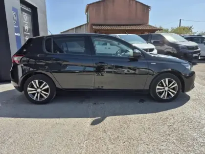 Photo 29 Peugeot 308 II PureTech 130 S&S EAT8 STYLE