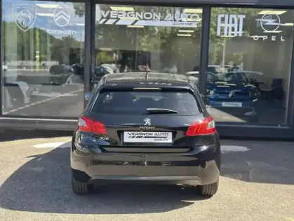Photo 24 Peugeot 308 II PureTech 130 S&S EAT8 STYLE