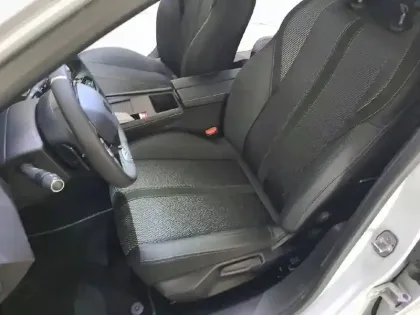 Photo 10 Peugeot 308  SW Plug-in Hybrid 195 ch e-DCS7