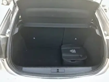 Photo 5 Peugeot 208  Electrique 50 kWh 136ch