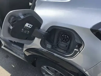 Photo 18 Peugeot 208  Electrique 50 kWh 136ch
