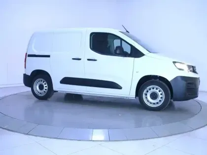 Photo 23 Peugeot Partner  FOURGON M 650 KG BLUEHDI 130 S&S EAT8