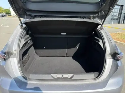 Photo 5 Peugeot 308  Hybrid 145 e-DCS6