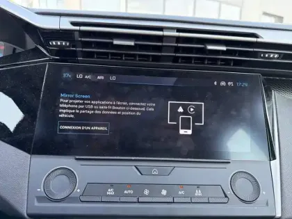 Photo 24 Peugeot 308  Hybrid 145 e-DCS6