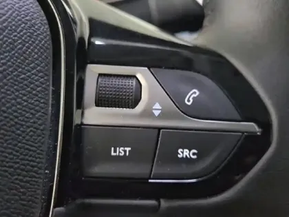 Photo 30 Peugeot 208  PureTech 75 S&S BVM5