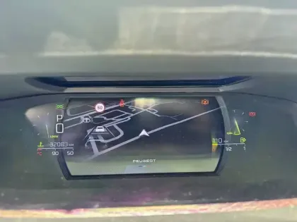 Photo 9 Peugeot 308  BlueHDi 130ch S&S EAT8