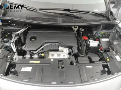 Photo 11 Peugeot 3008  Hybrid 136 e-DCS6