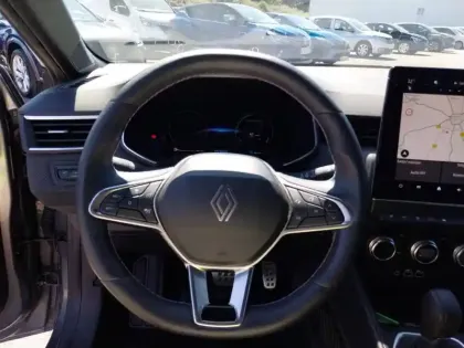 Photo 10 Renault Clio  E-Tech full hybrid 145 ch GSR2