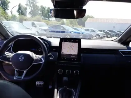Photo 9 Renault Clio  E-Tech full hybrid 145 ch GSR2