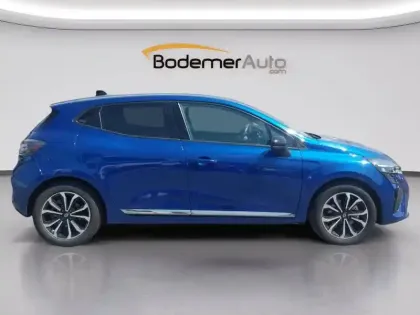 Photo 20 Renault Clio  E-Tech full hybrid 145