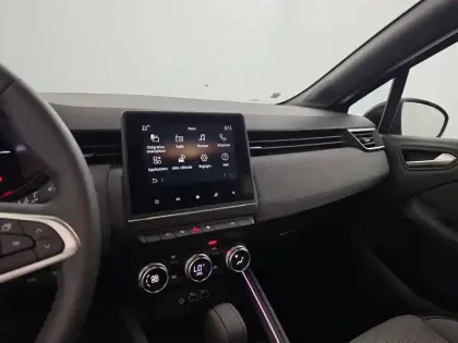 Photo 351 Renault Clio  E-Tech full hybrid 145