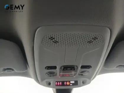 Photo 16 Peugeot 2008  PureTech 100 S&S BVM6