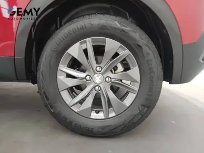 Photo 10 Peugeot 2008  PureTech 100 S&S BVM6