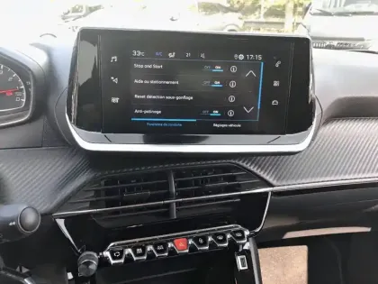 Photo 14 Peugeot 2008  PureTech 130 S&S EAT8
