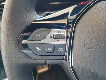 Photo 60 Peugeot 308  Hybrid 145 e-DCS6