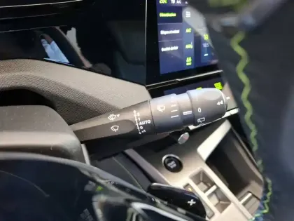 Photo 70 Peugeot 308  Hybrid 145 e-DCS6