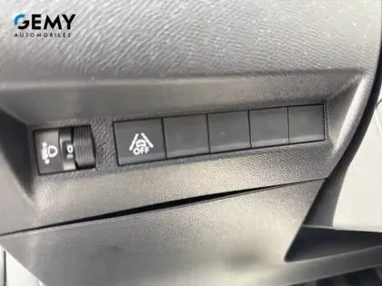 Photo 19 Peugeot 208  Electrique 50 kWh 136ch