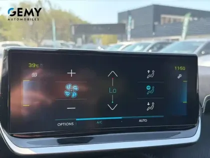 Photo 21 Peugeot 208  Electrique 50 kWh 136ch