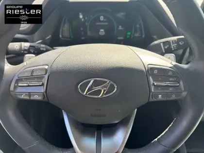 Photo 39 Hyundai Ioniq  Plug-in 141 ch