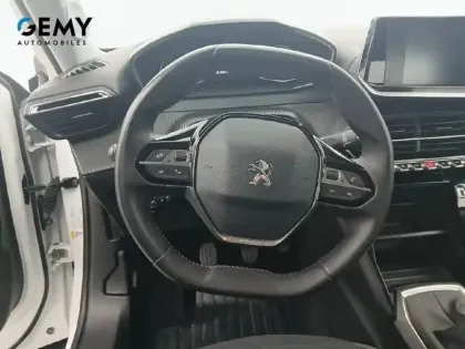 Photo 12 Peugeot 2008  BlueHDi 110 S&S BVM6