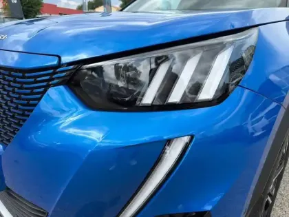 Photo 10 Peugeot 2008  Electrique 136 ch
