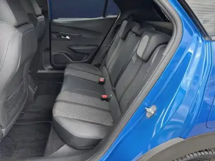 Photo 14 Peugeot 2008  Electrique 136 ch