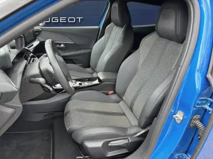 Photo 42 Peugeot 2008  Electrique 136 ch