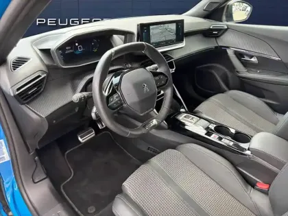 Photo 45 Peugeot 2008  Electrique 136 ch