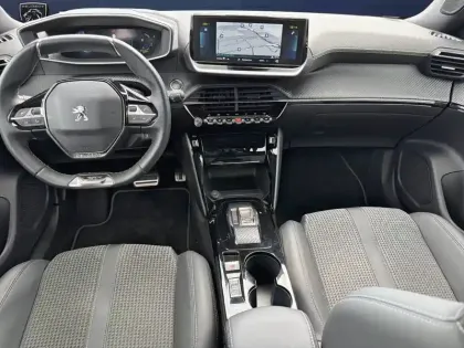 Photo 41 Peugeot 2008  Electrique 136 ch