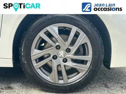 Photo 12 Peugeot 208  PureTech 100 S&S BVM6