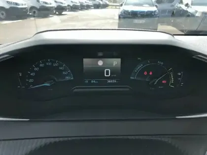 Photo 9 Peugeot 208  Electrique 50 kWh 136ch