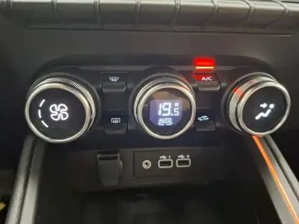 Photo 48 Renault Clio  E-Tech full hybrid 145 ch GSR2