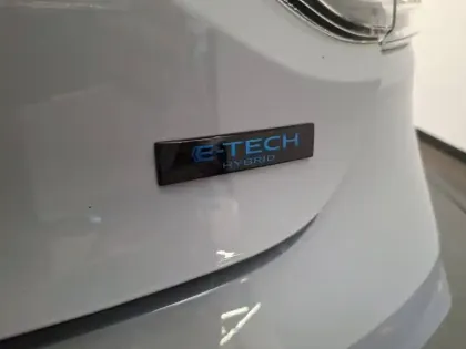 Photo 9 Renault Clio  E-Tech full hybrid 145 ch GSR2
