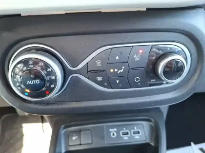 Photo 24 Renault Twingo  III SCe 65 - 21