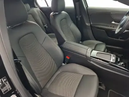 Photo 8 Mercedes Classe A  180 d