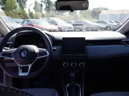 Photo 9 Renault Clio  E-Tech full hybrid 145