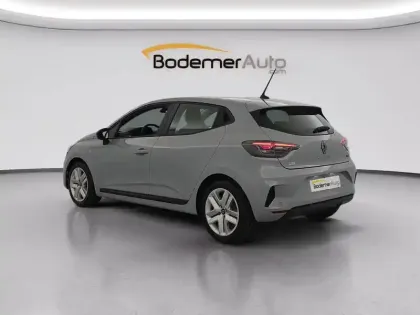Photo 49 Renault Clio  E-Tech full hybrid 145