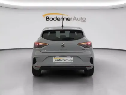 Photo 210 Renault Clio  E-Tech full hybrid 145