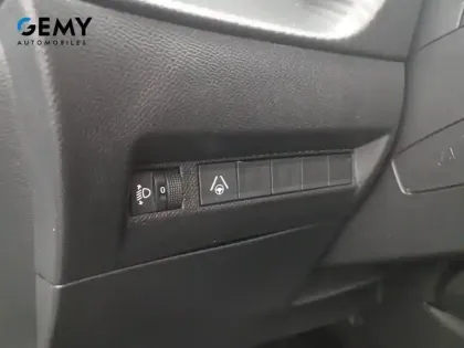 Photo 15 Peugeot 2008  Hybrid 145 e-DCS6