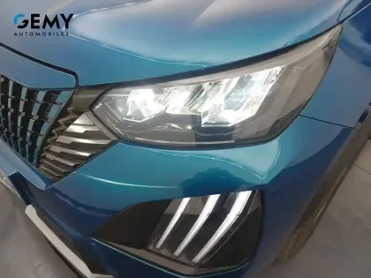 Photo 18 Peugeot 2008  Hybrid 145 e-DCS6