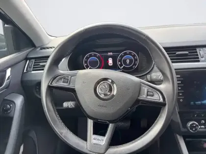 Photo 11 Skoda Octavia  Combi 2.0 TDI 184 ch SCR FAP DSG7 4x4